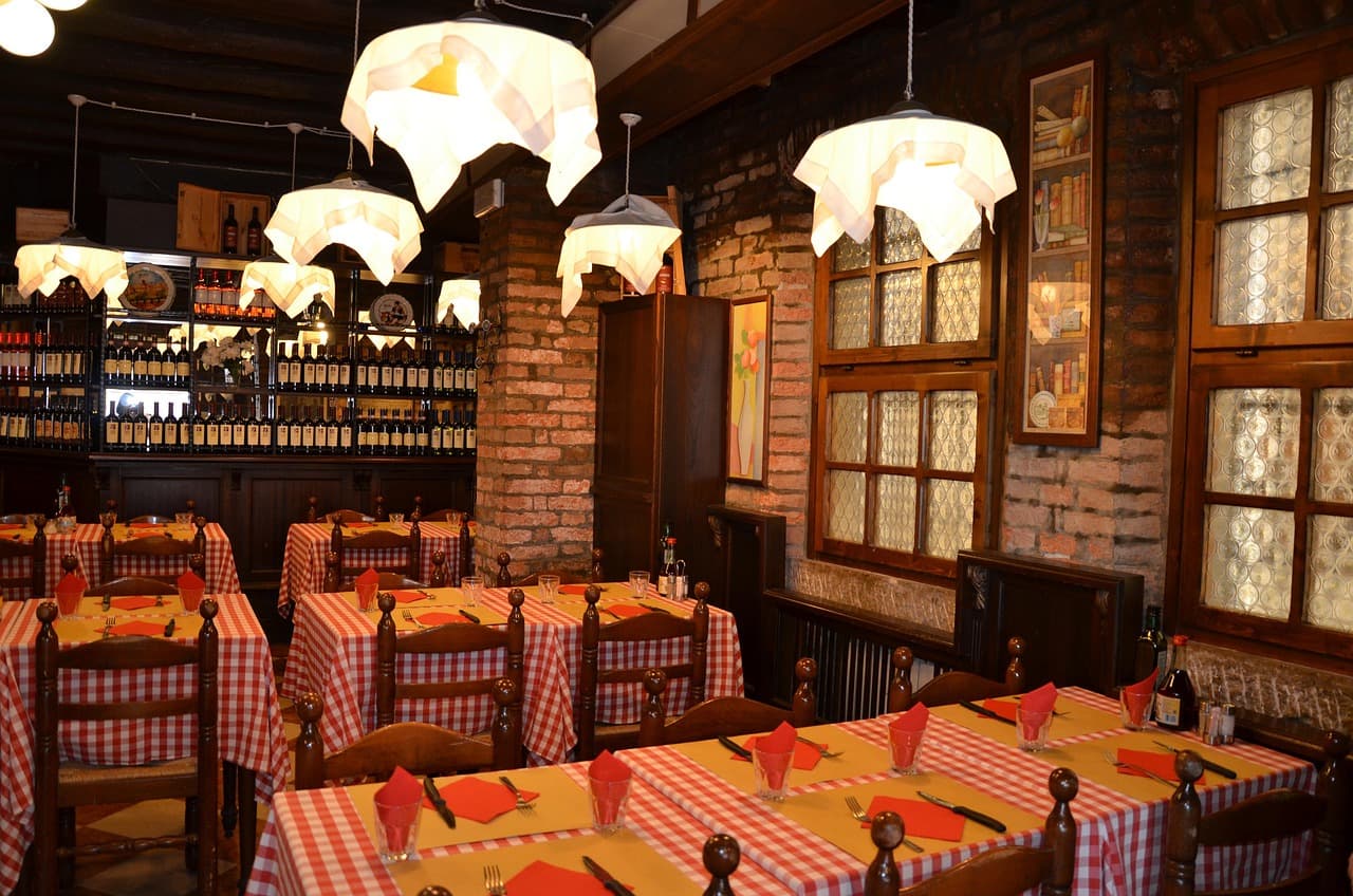 5 Things You Can Do To Improve Your Small Restaurant Fast