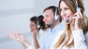 woman in call center